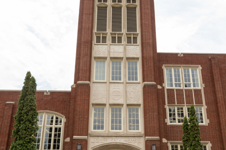 Chester Fritz Library north entrance