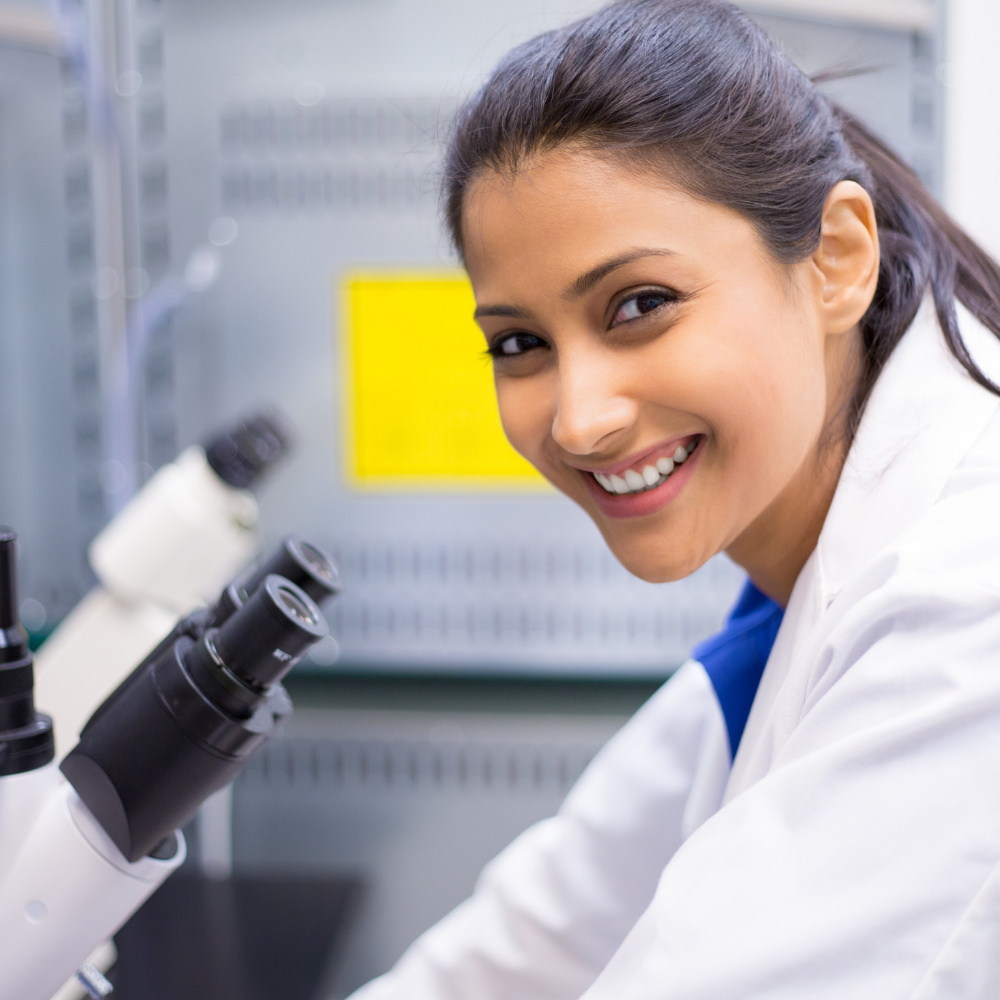 Scientist doctor. Doctor Scientist. Researcher. Indian Scientist woman. Одежда для лаборатории ученый доктор черный.