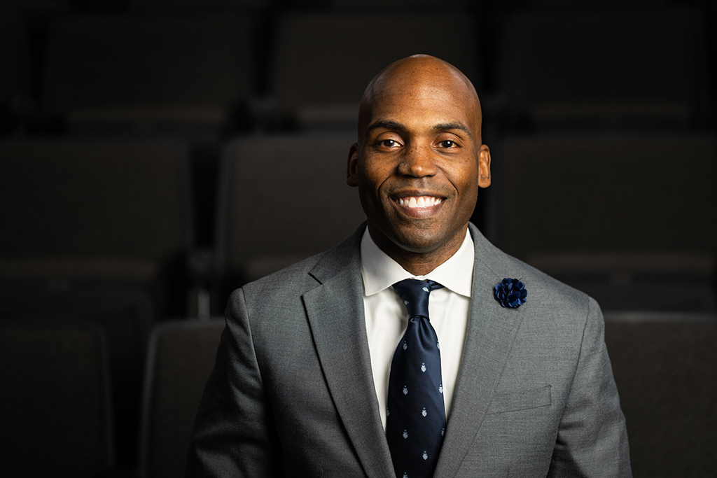 Headshot: Yohuru Williams