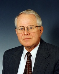 Headshot of Everett Sondreal