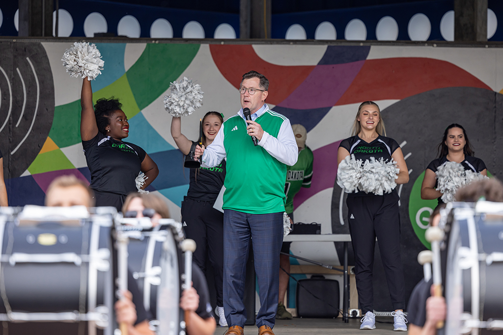 President Armacost speaks at pep rally