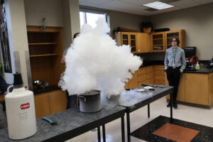 cloud from liquid nitrogen experiement