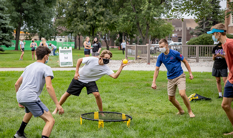 Masks couldn’t hide smiles at Welcome Weekend 2020 - UND Today
