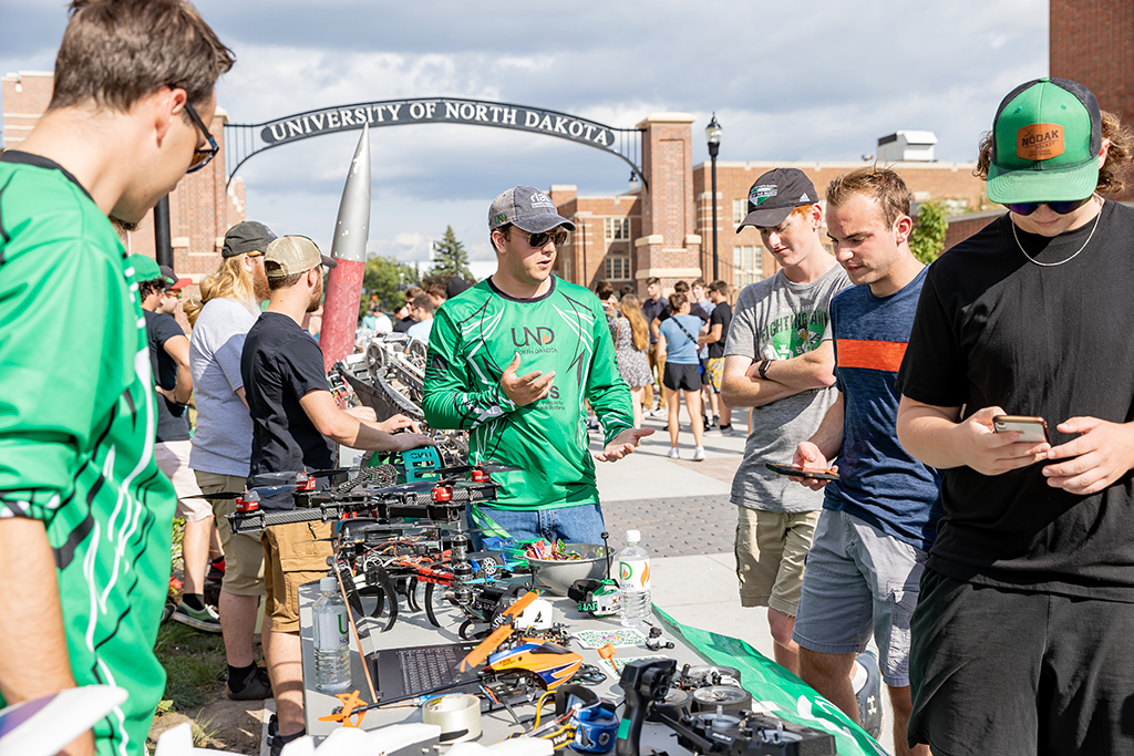 PHOTOS and VIDEO: UND extends a welcoming hand - UND Today