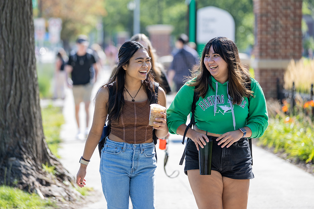 PHOTOS and VIDEO: UND extends a welcoming hand - UND Today