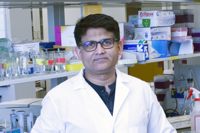 Masfique Mehedi in lab