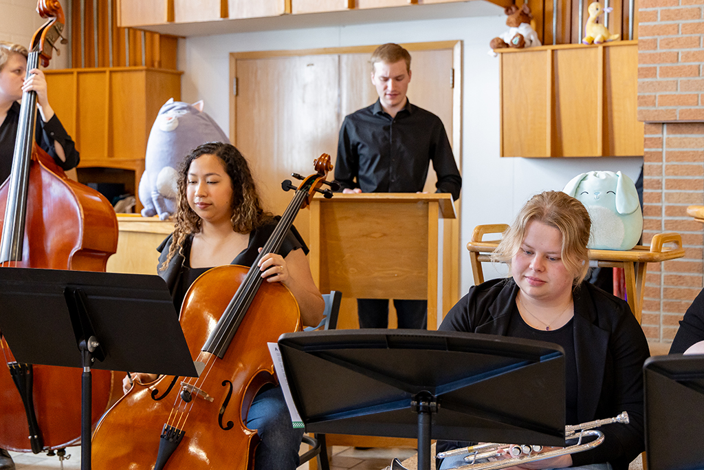 Isaac Anderson narrates sensory concert