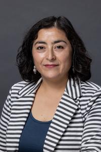 Elizabeth Suazo-Flores headshot