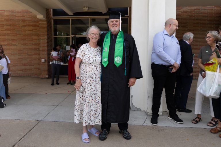 linsey and barton schott